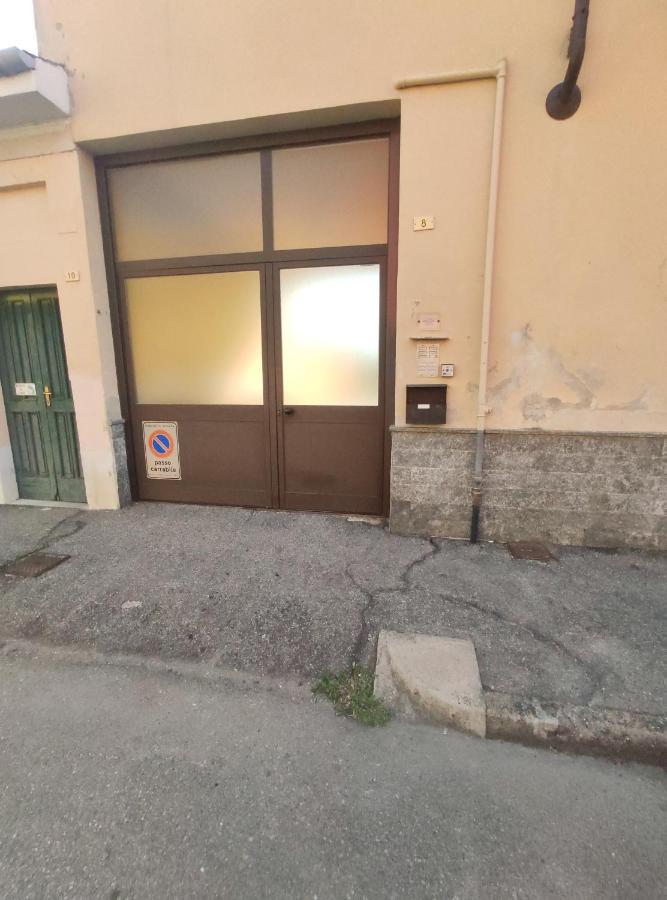 Appartamento C&Y Colombo ノヴァーラ エクステリア 写真